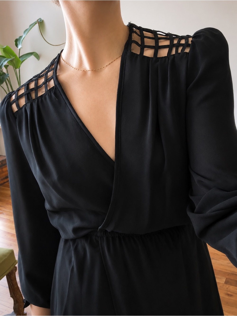 Vintage Black Sheer V Neck Backless Mini Dress Caged Style Lattice Open Back S - Picture 9 of 16